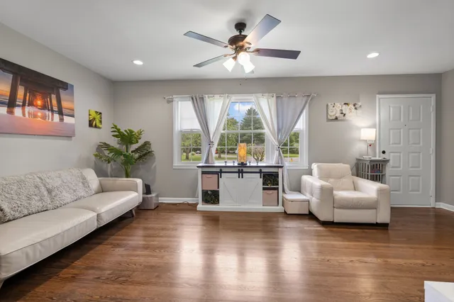 $344,900 | 1015 Glenwood Drive, Murfreesboro, TN 37129