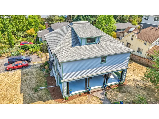$995,000 | 8410 Southeast 21st Avenue, Portland, OR 97202