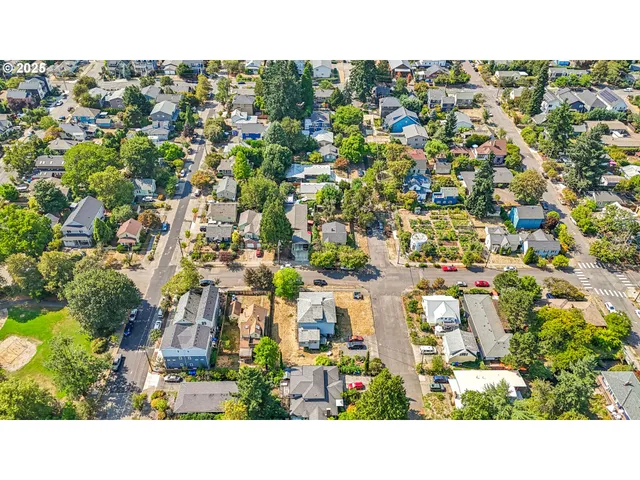 $995,000 | 8410 Southeast 21st Avenue, Portland, OR 97202