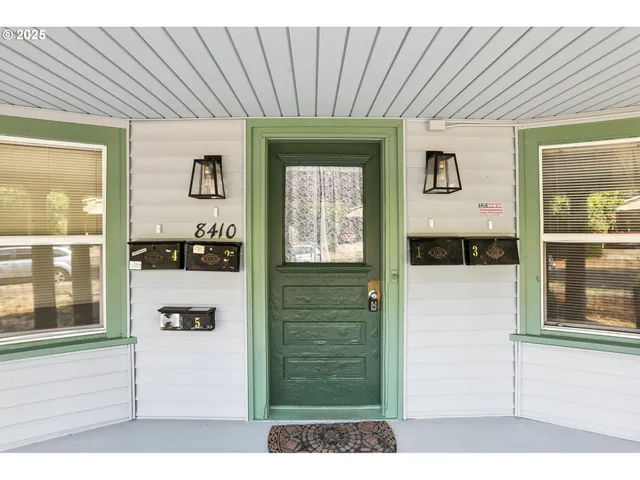 $995,000 | 8410 Southeast 21st Avenue, Portland, OR 97202