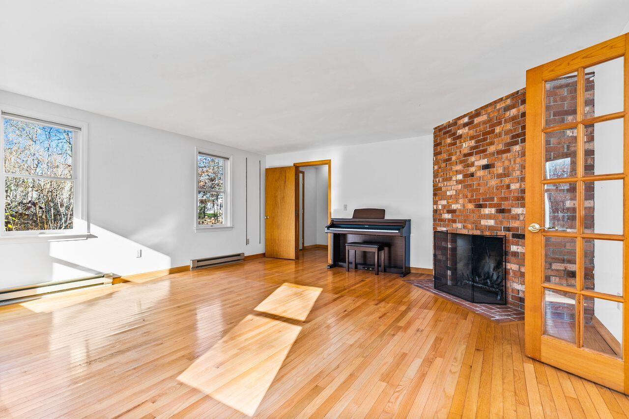 52 Red Fawn Road Brewster, MA 02631 - Photo 14 of 29 Living Room