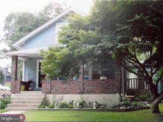 830 Grove Avenue Springfield, PA 19064 - Photo 2 of 6 Gallery Image 2