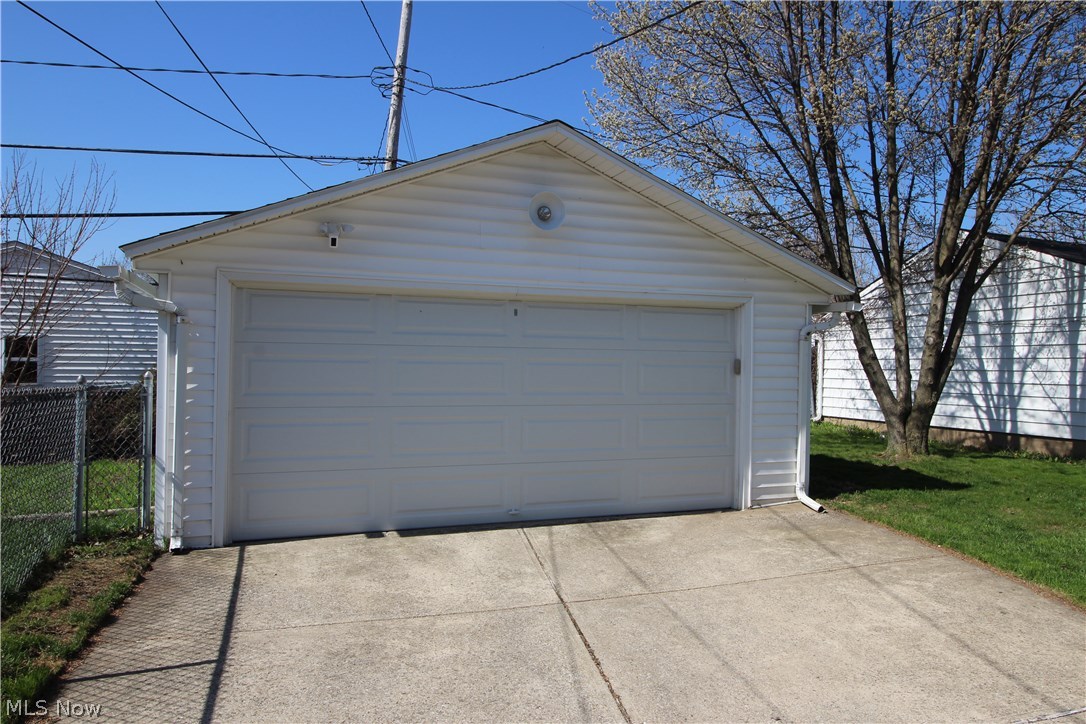 8103 Springdale Avenue Parma, OH 44129 - Photo 23 of 23
