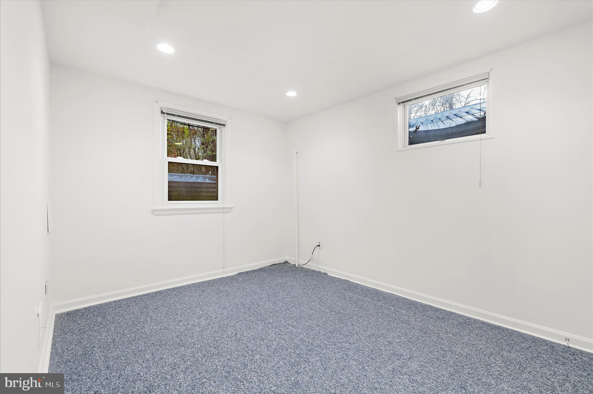 2930 Powder Mill Road Hyattsville, MD 20783 - Photo 34 of 53 an empty room with windows