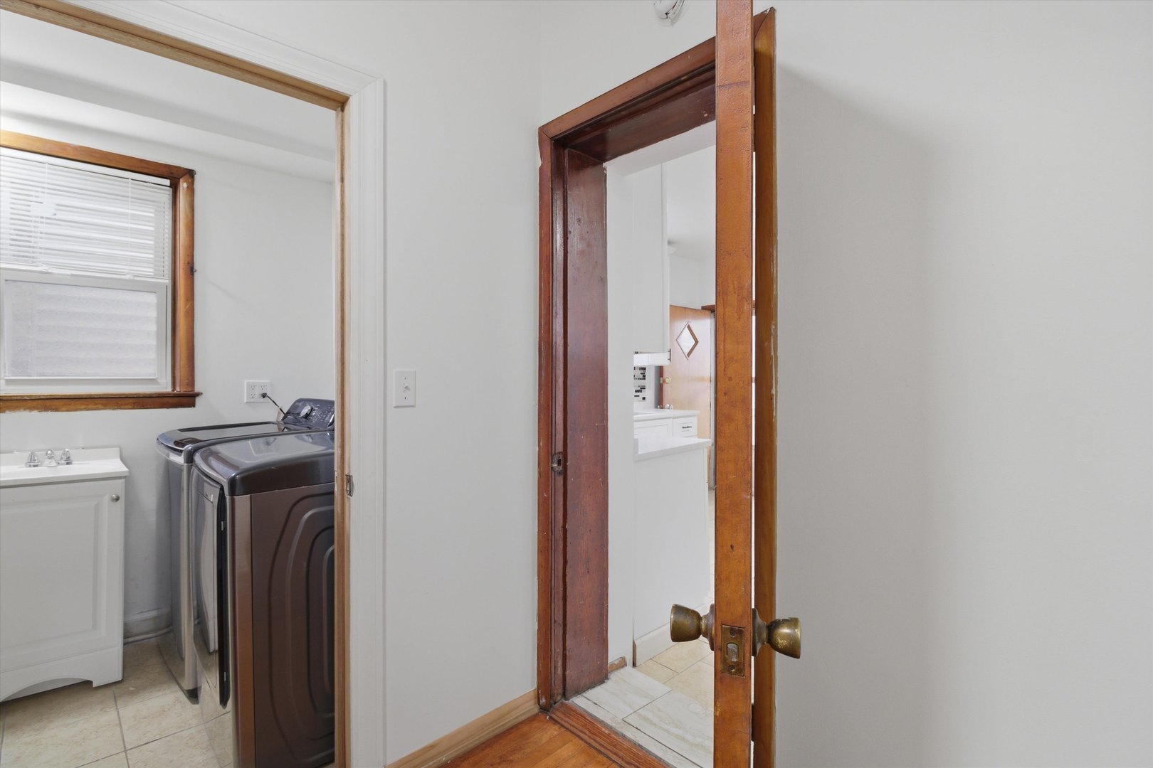 1633 West 38th Street Chicago, IL 60609 - Photo 15 of 34