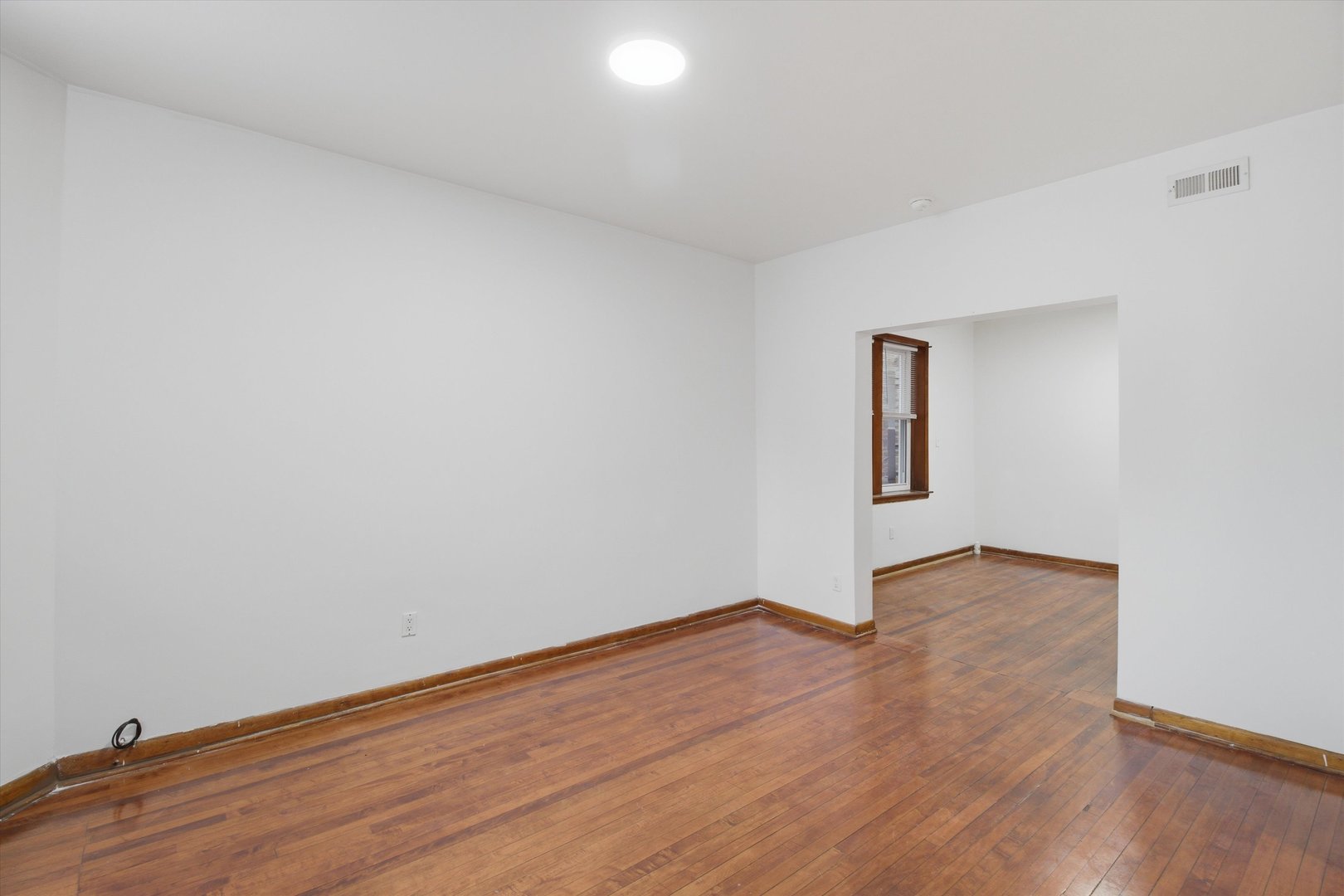 1633 West 38th Street Chicago, IL 60609 - Photo 3 of 34