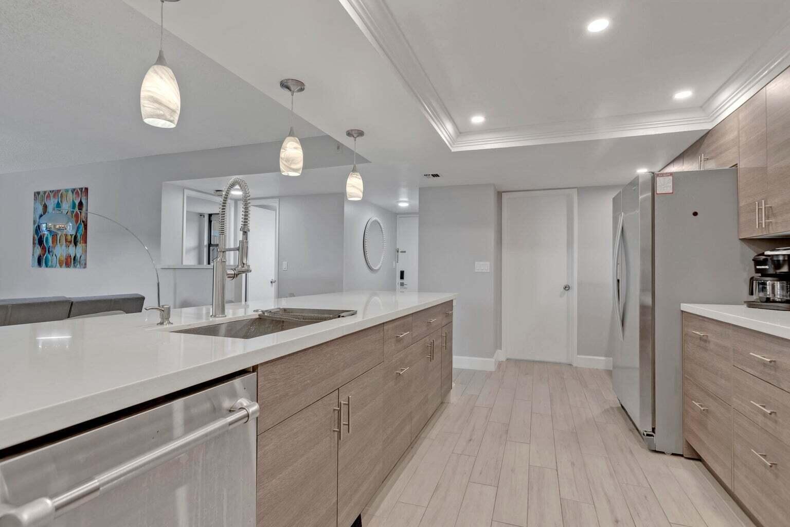 955 Dotterel Road Delray Beach, FL 33444 - Photo 13 of 60 13