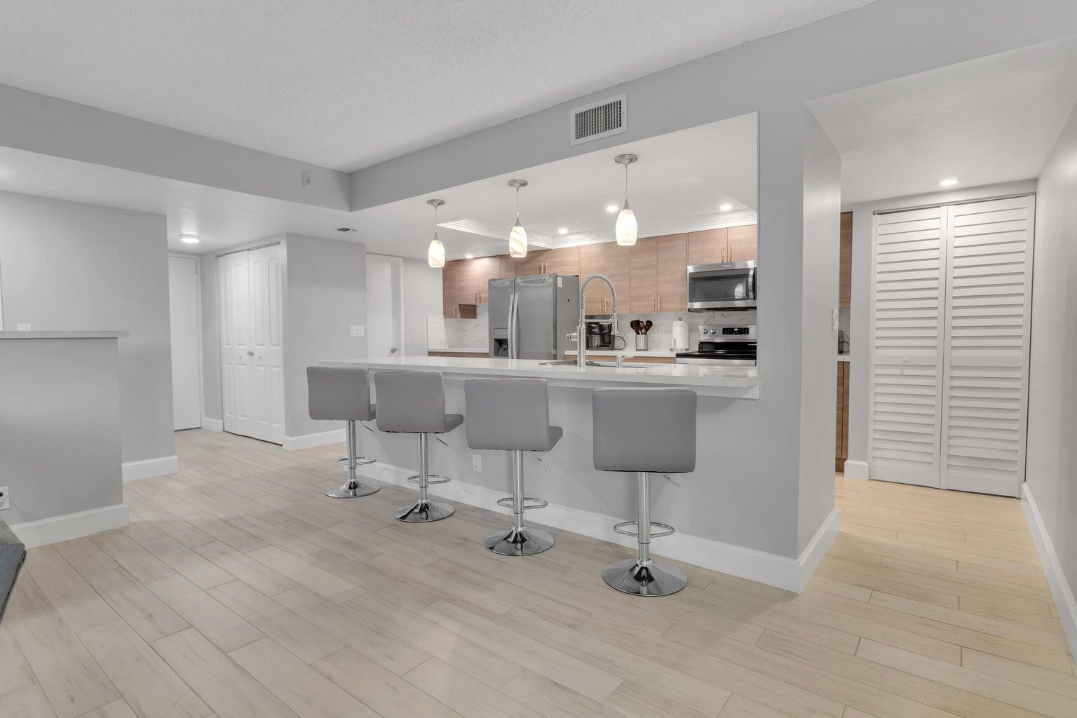 955 Dotterel Road Delray Beach, FL 33444 - Photo 15 of 60 14