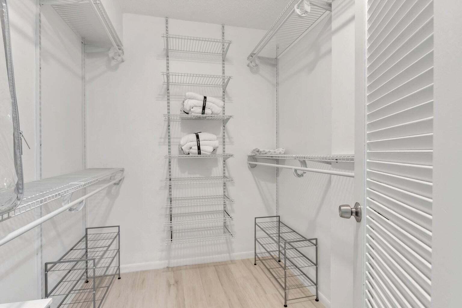 955 Dotterel Road Delray Beach, FL 33444 - Photo 32 of 60 29