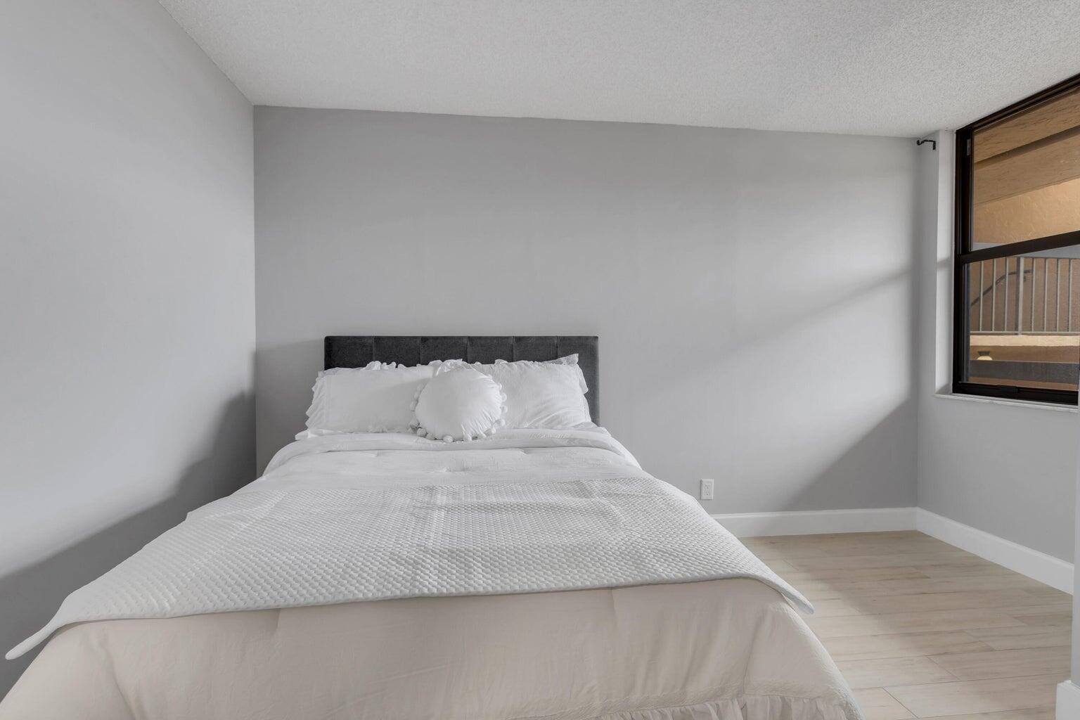 955 Dotterel Road Delray Beach, FL 33444 - Photo 33 of 60 31