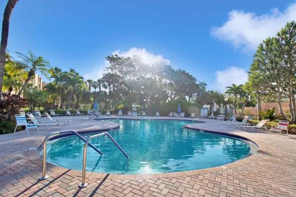 $3,000 | 955 Dotterel Road, Delray Beach, FL 33444