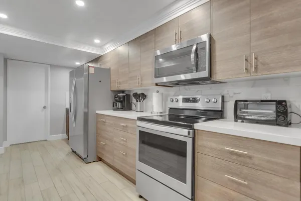 $3,000 | 955 Dotterel Road, Delray Beach, FL 33444