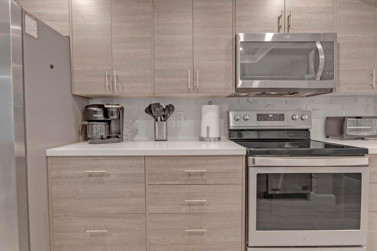 955 Dotterel Road Delray Beach, FL 33444 - Photo 10 of 60 10