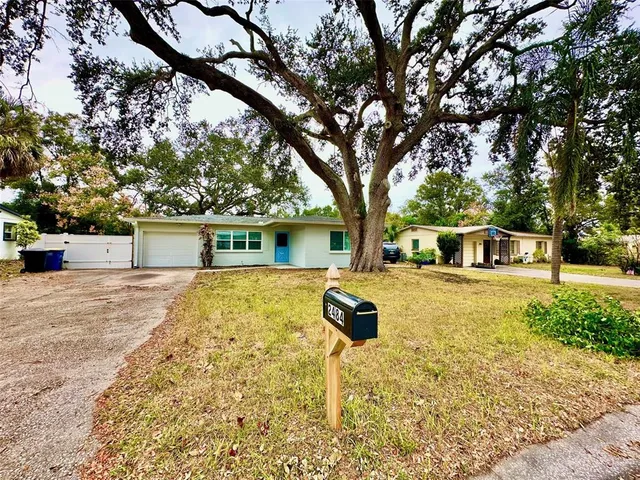 $2,850 | 2484 Nash Street, Clearwater, FL 33765