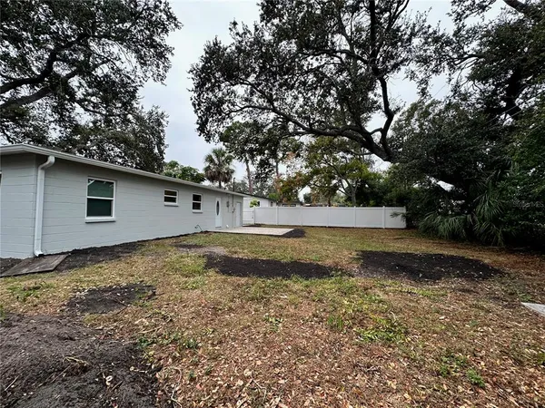 $2,500 | 2484 Nash Street, Clearwater, FL 33765