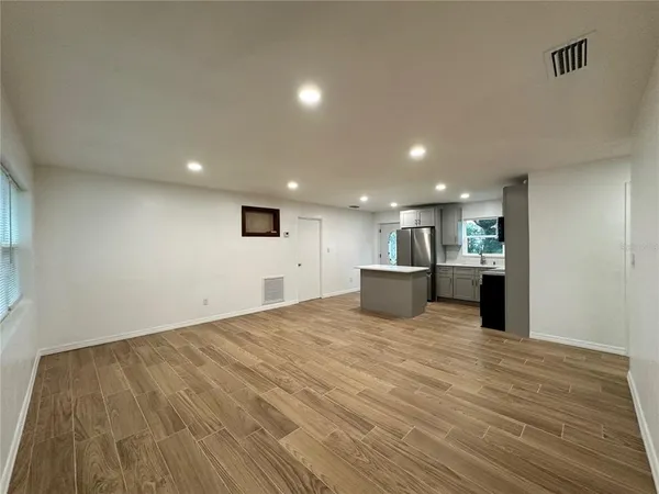 $2,590 | 2484 Nash Street, Clearwater, FL 33765