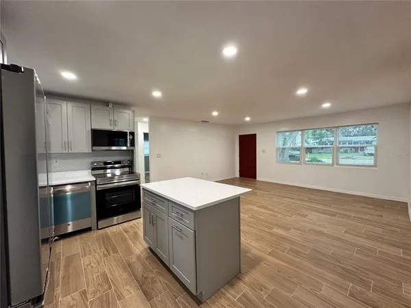 $2,500 | 2484 Nash Street, Clearwater, FL 33765