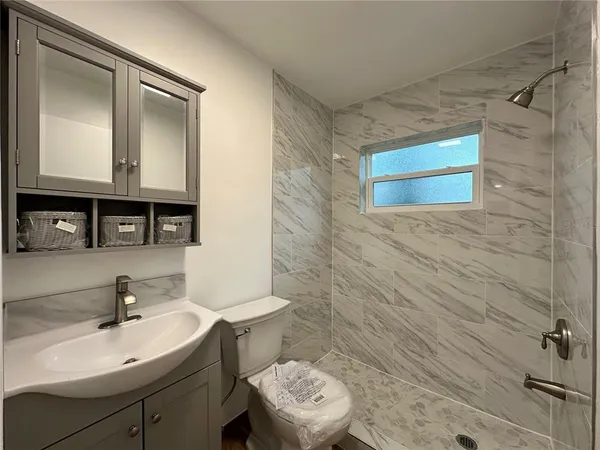 $2,500 | 2484 Nash Street, Clearwater, FL 33765