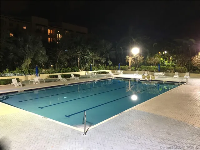 $620,000 | 600 Biltmore Way, Unit 217, Coral Gables, FL 33134