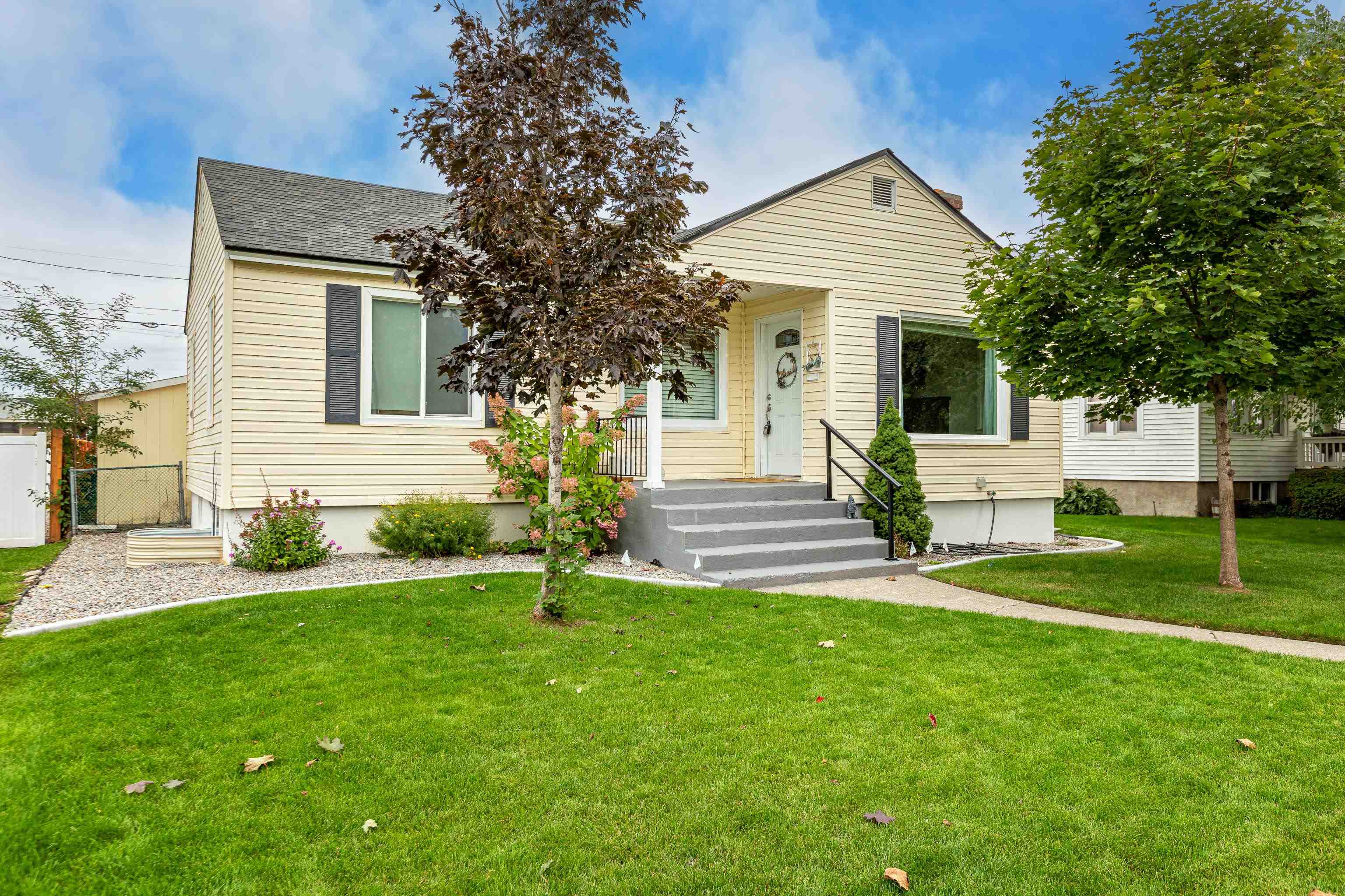 5008 North Adams Street Spokane, WA 99205 - Photo 1 of 27