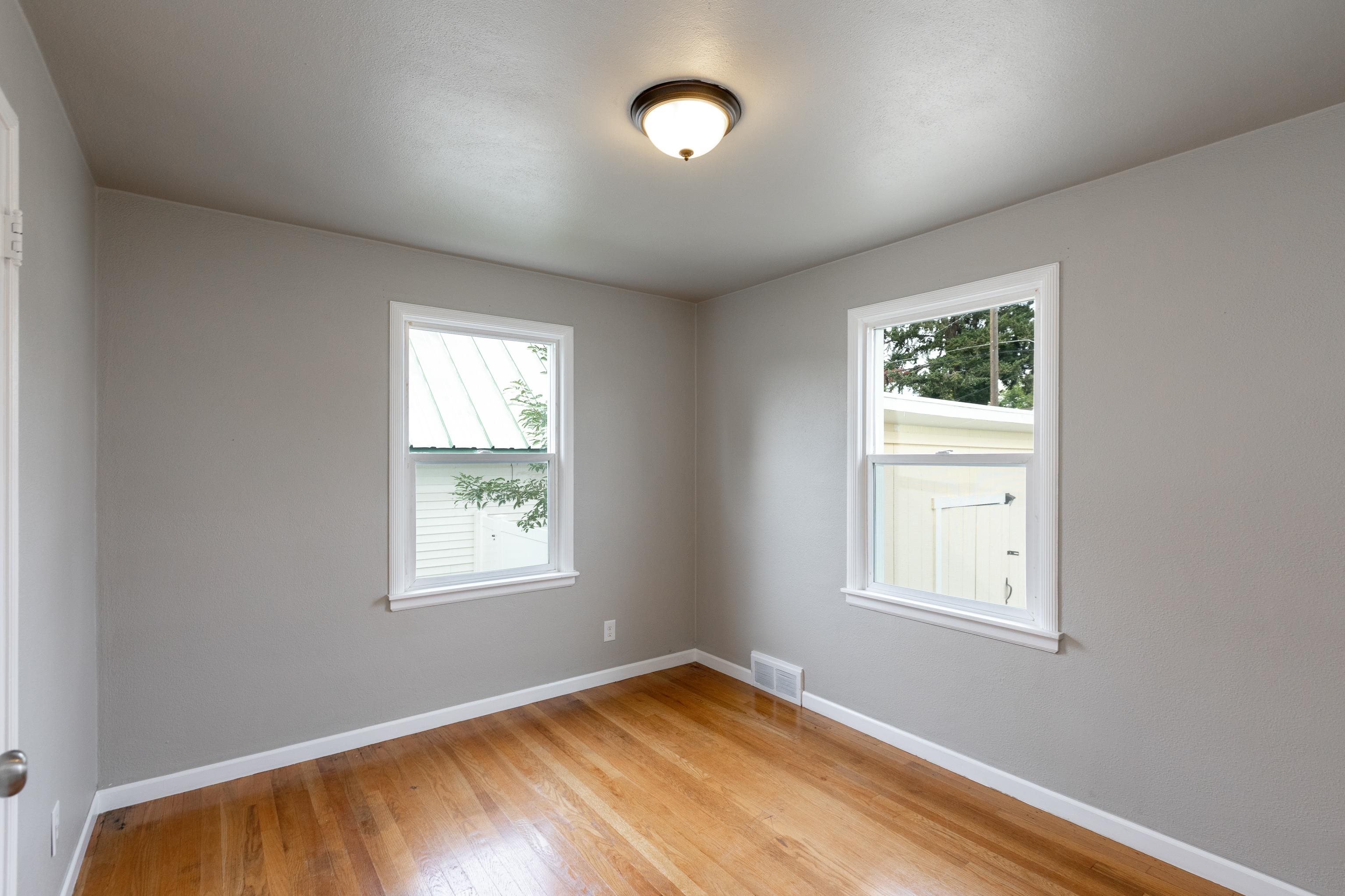 5008 North Adams Street Spokane, WA 99205 - Photo 13 of 27