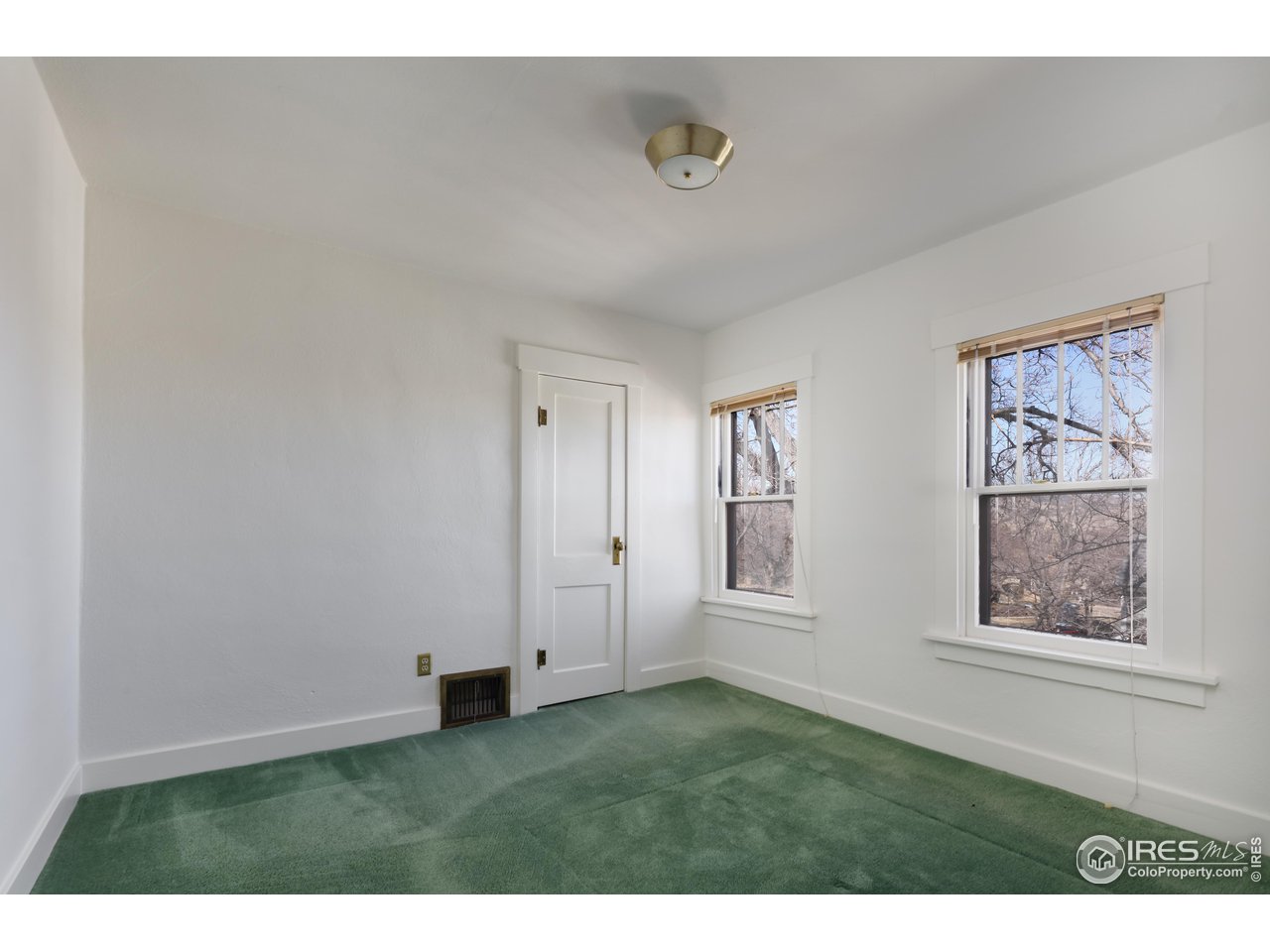 842 Grant Place Boulder, CO 80302 - Photo 24 of 40 a view interior of a house with a workspace
