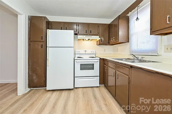 $950 | 268 Church Street North, Unit 9, Concord, NC 28025