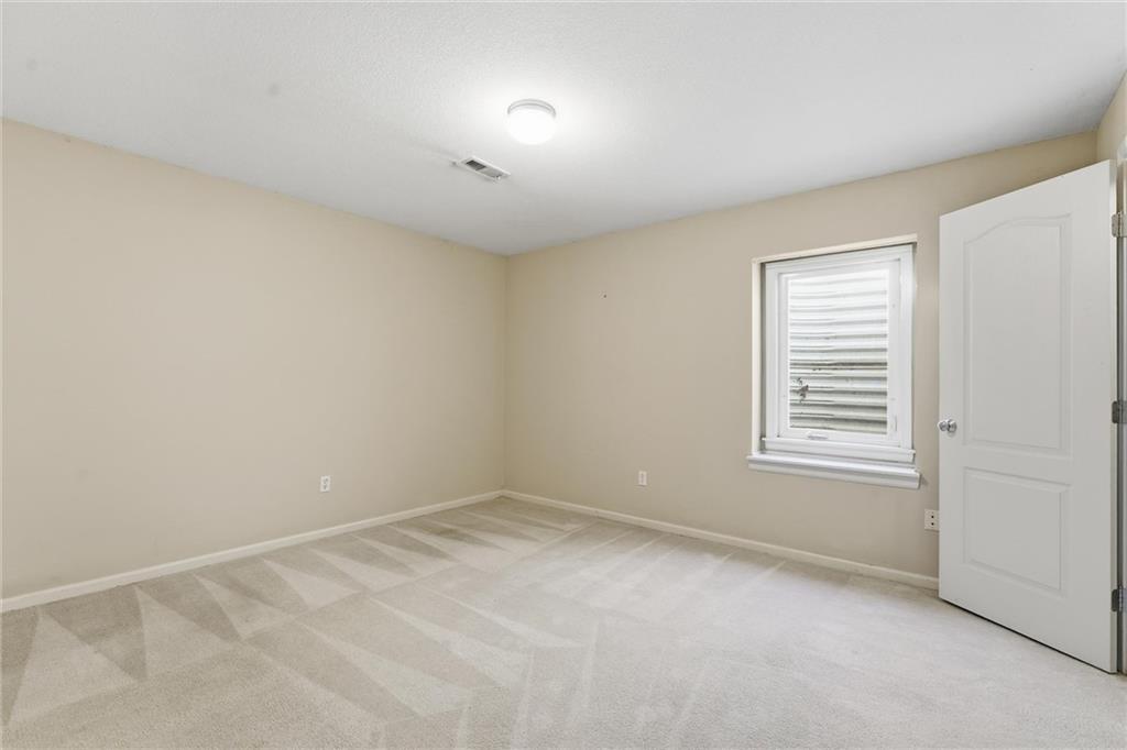 1305 159th Street Basehor, KS 66007 - Photo 16 of 33