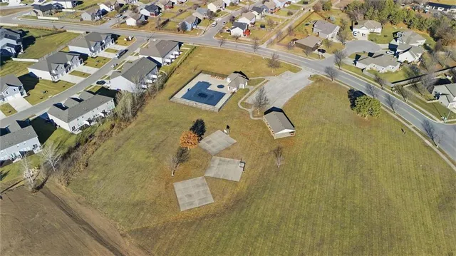 $269,000 | 1305 159th Street, Basehor, KS 66007