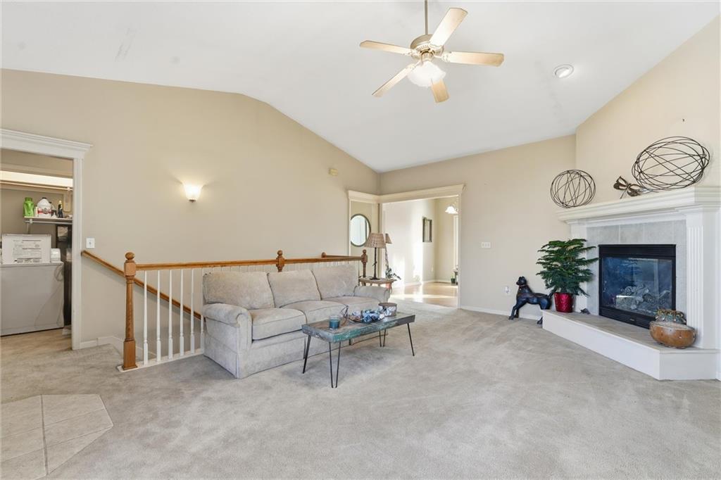 1305 159th Street Basehor, KS 66007 - Photo 5 of 33