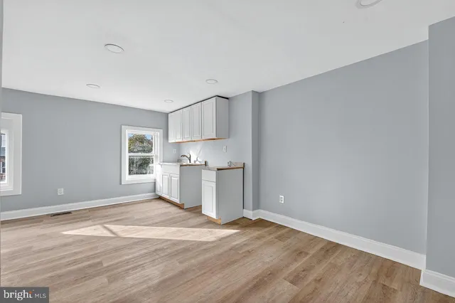 $1,400 | 11 North Willow Street, Unit 3, Trenton, NJ 08608