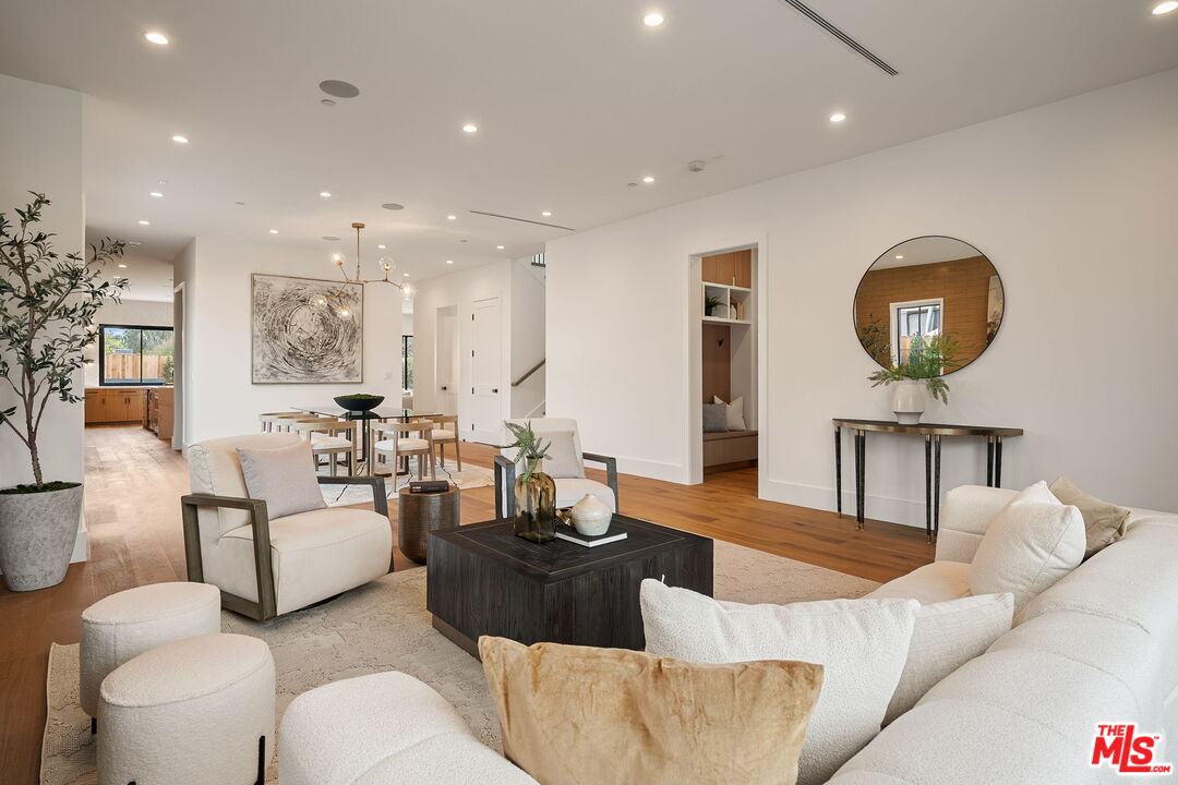 1742 Preuss Road Los Angeles, CA 90035 - Photo 5 of 50 a living room with furniture