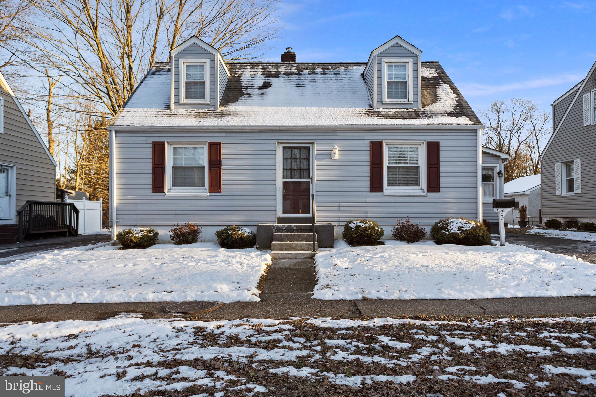 23 West Upper Ferry Road Ewing, NJ 08628 - Photo 1 of 27