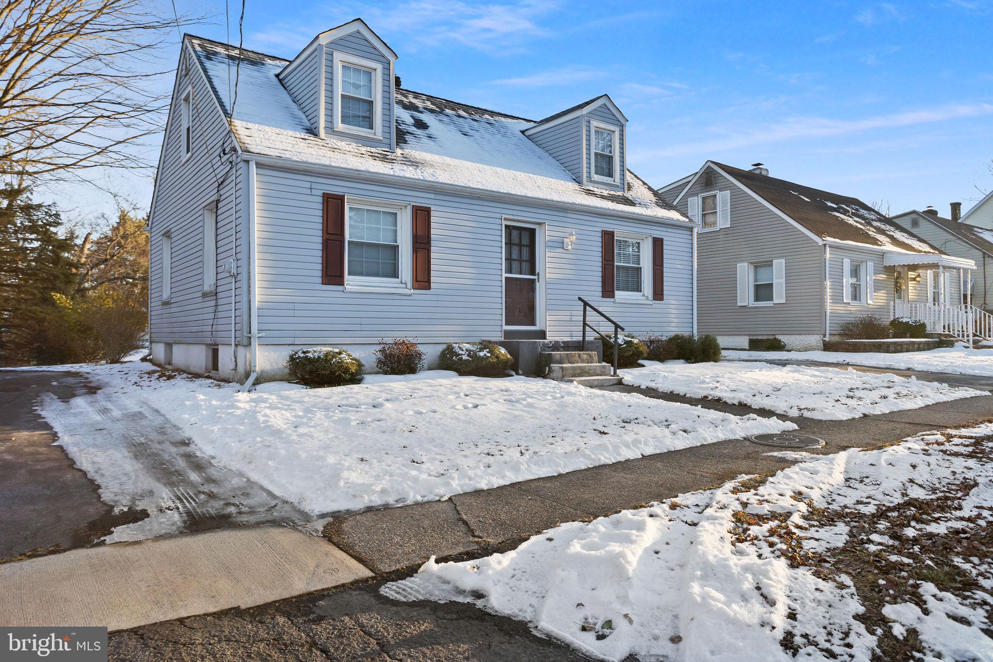 23 West Upper Ferry Road Ewing, NJ 08628 - Photo 2 of 27