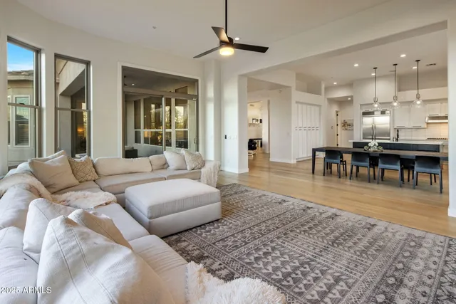 $9,995 | 29119 North 71st Place, Scottsdale, AZ 85266