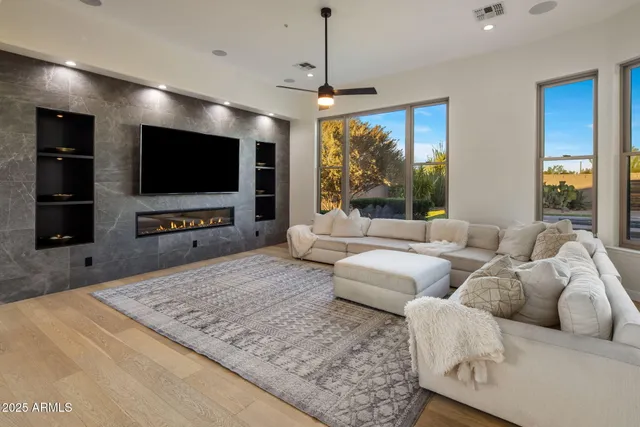 $9,995 | 29119 North 71st Place, Scottsdale, AZ 85266