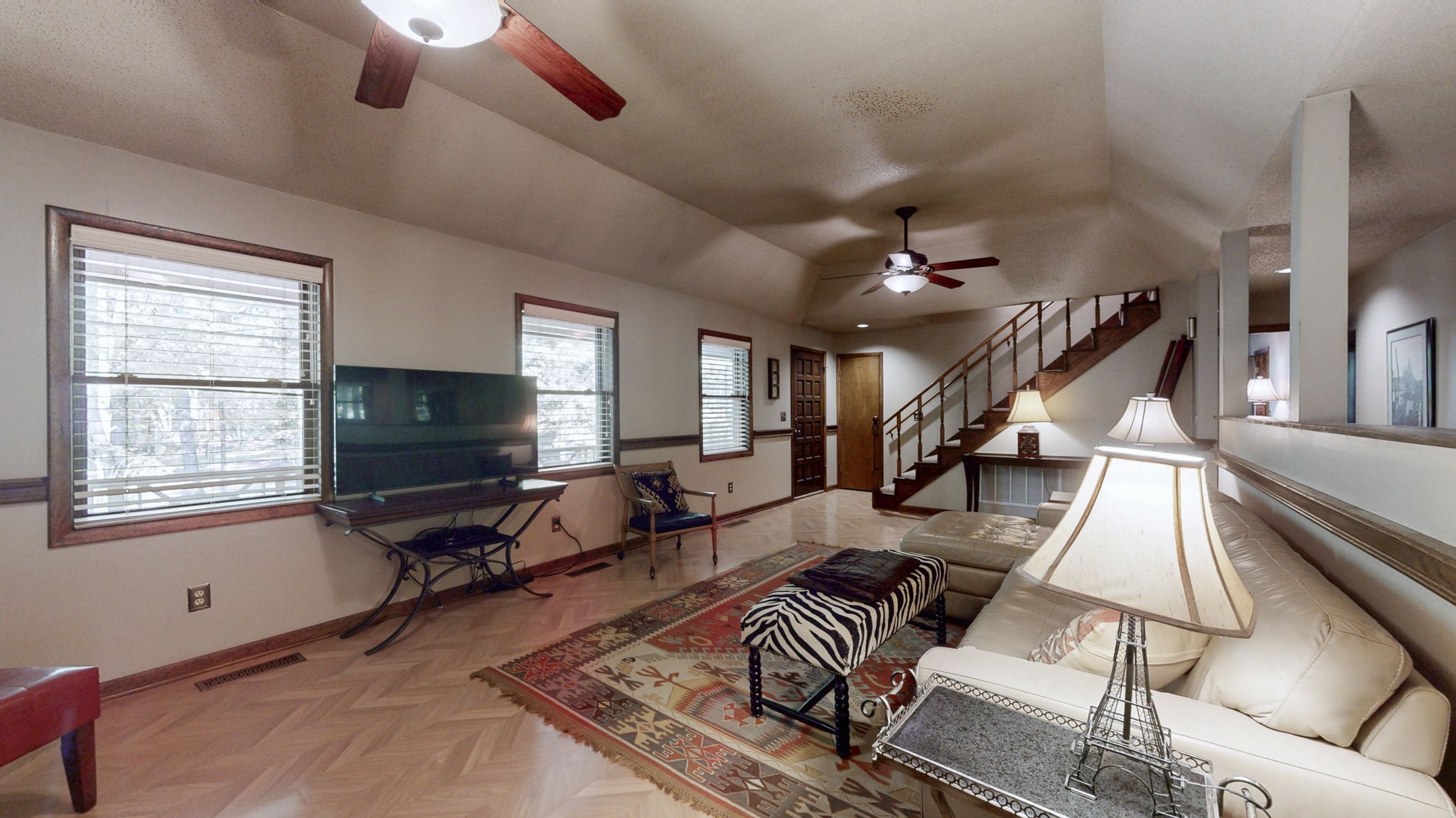 35 Davis Road Springville, TN 38256 - Photo 4 of 50 a living room with furniture and a flat screen tv