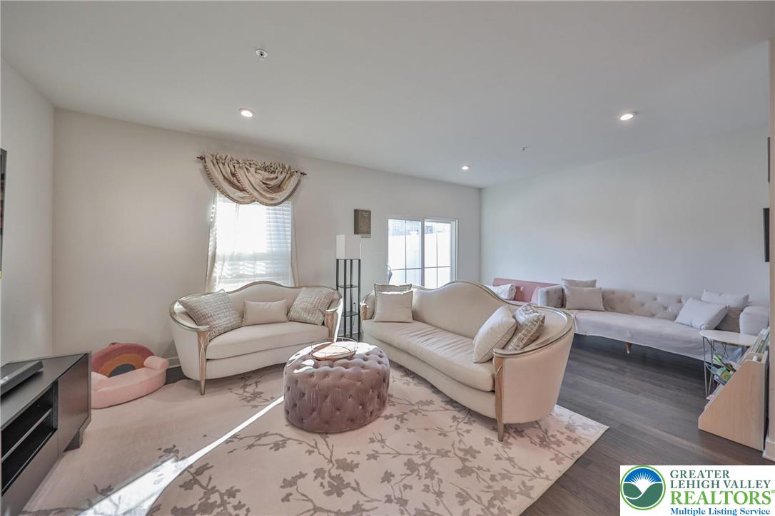 2364 Raya Way Easton, PA 18045 - Photo 11 of 40 a living room with furniture and a couch