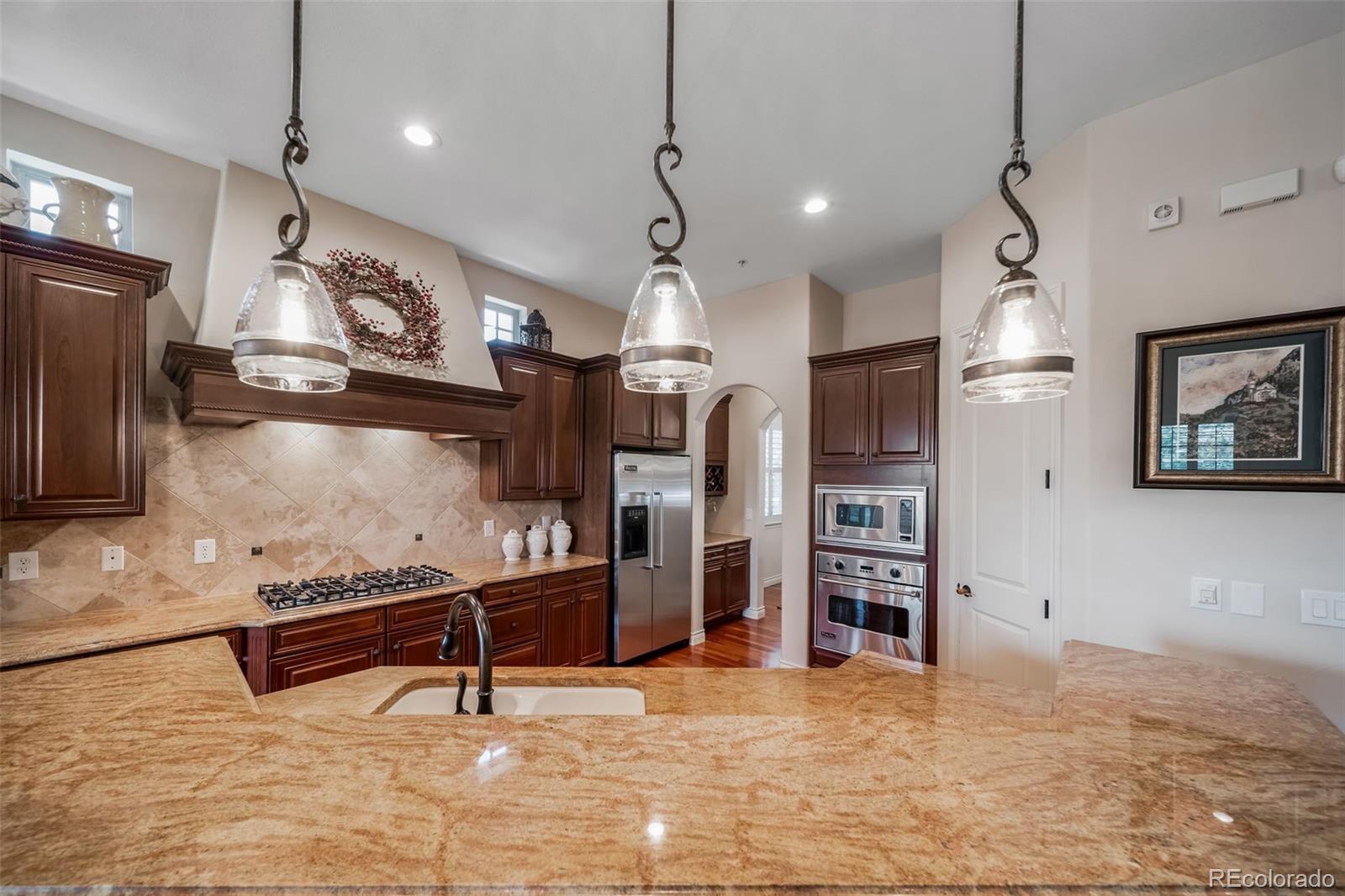 4316 Chateau Ridge Road Castle Rock, CO 80108 - Photo 13 of 39