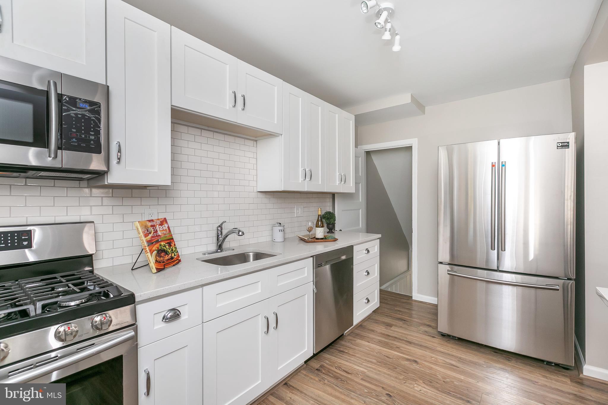5912 Glenkirk Road Baltimore, MD 21239 - Photo 11 of 32 Kitchen with upgraded appliances