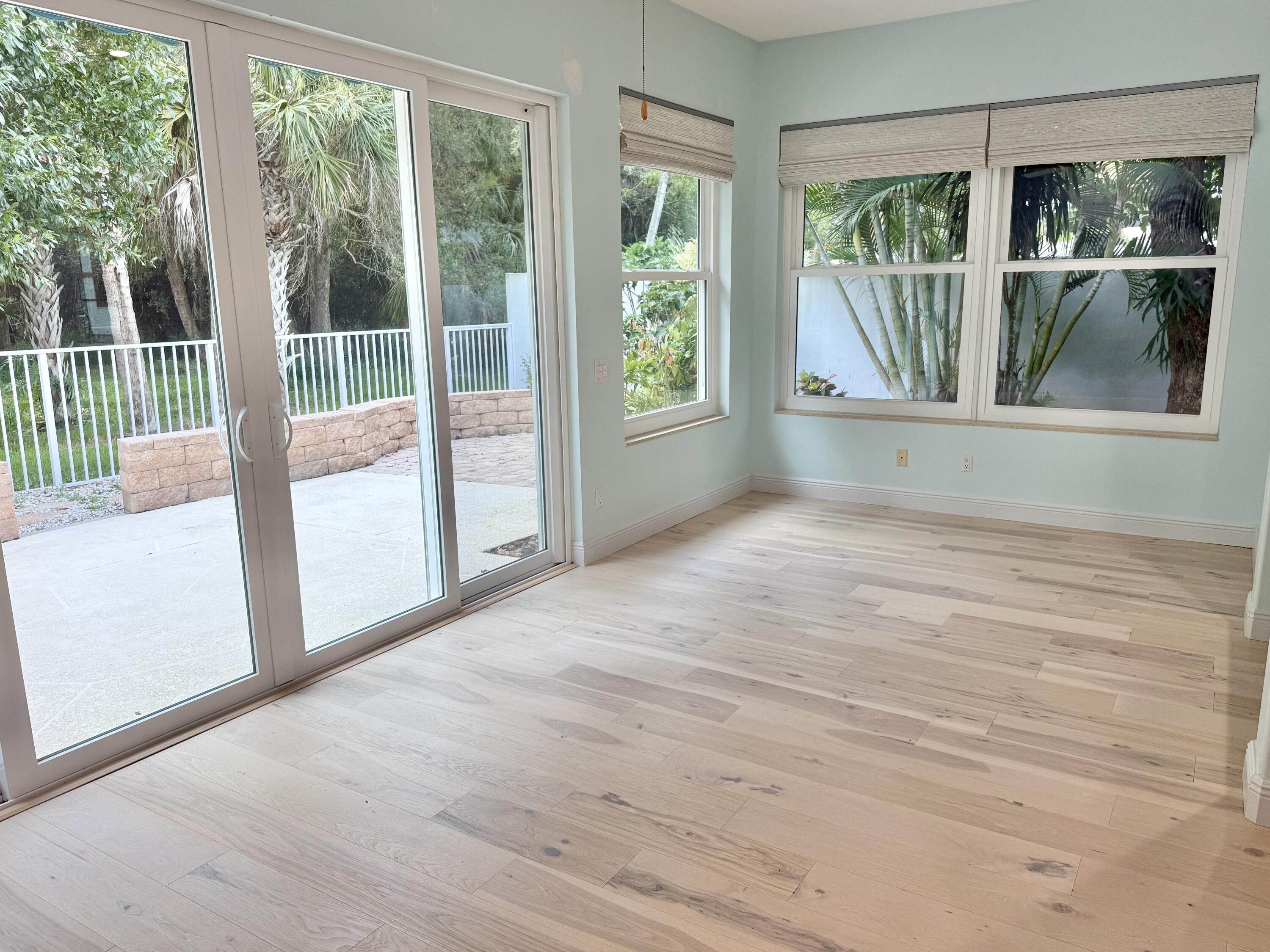 198 Hampton Circle Jupiter, FL 33458 - Photo 13 of 19 Family/Florida Room
