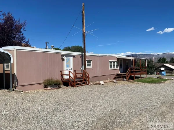 $140,000 | 120 East Valley Road, Challis, ID 83226