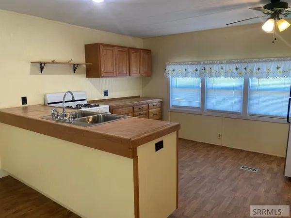 $140,000 | 120 East Valley Road, Challis, ID 83226