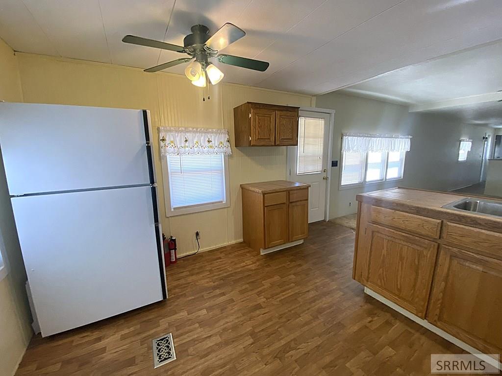 120 East Valley Road Challis, ID 83226 - Photo 9 of 36