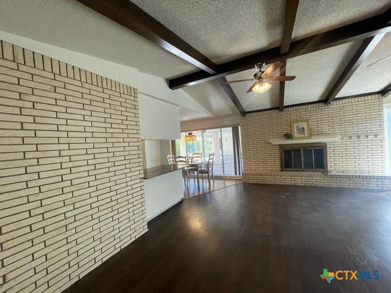 104 Skipcha Trail Lampasas, TX 76550 - Photo 10 of 34 a view of a livingroom with furniture