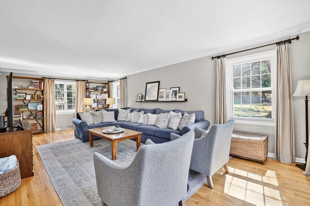 118 Blueberry Hill Road Longmeadow, MA 01106 - Photo 15 of 42