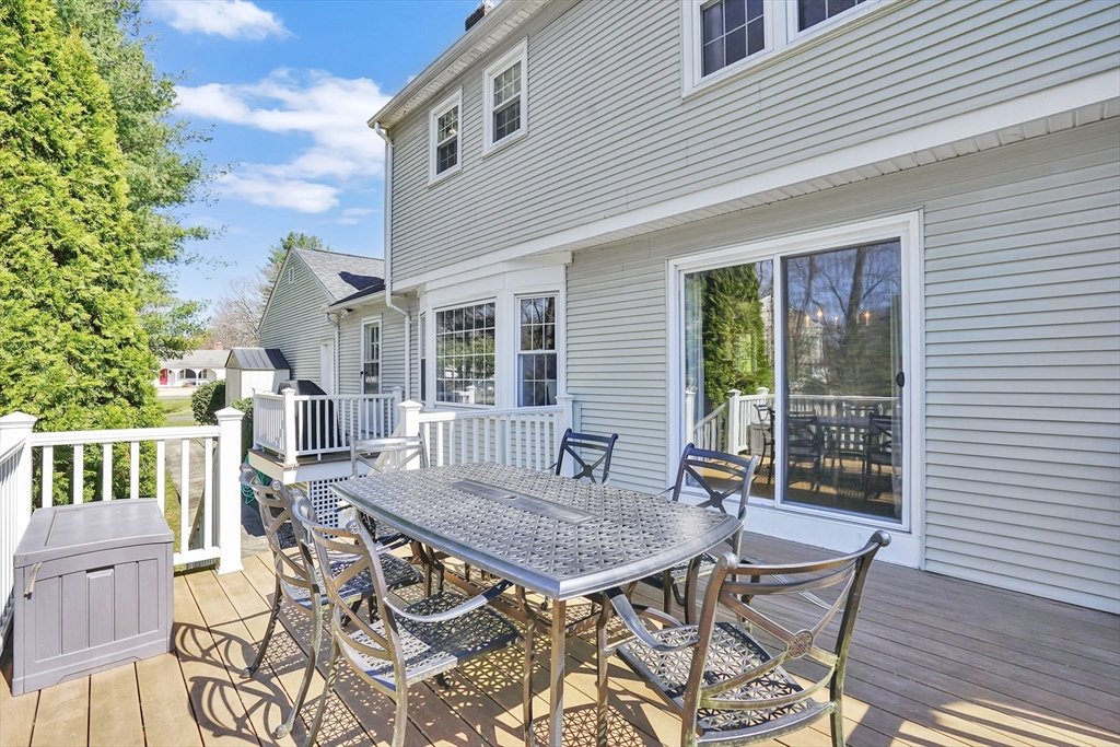 118 Blueberry Hill Road Longmeadow, MA 01106 - Photo 2 of 42