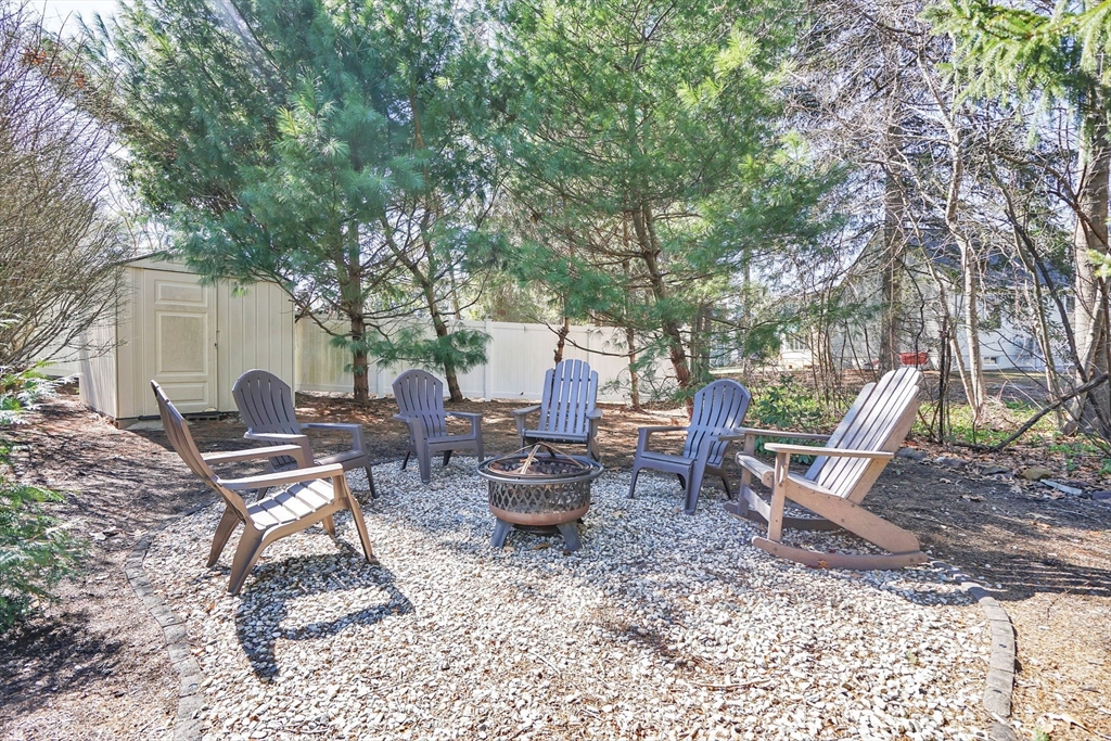 118 Blueberry Hill Road Longmeadow, MA 01106 - Photo 34 of 42