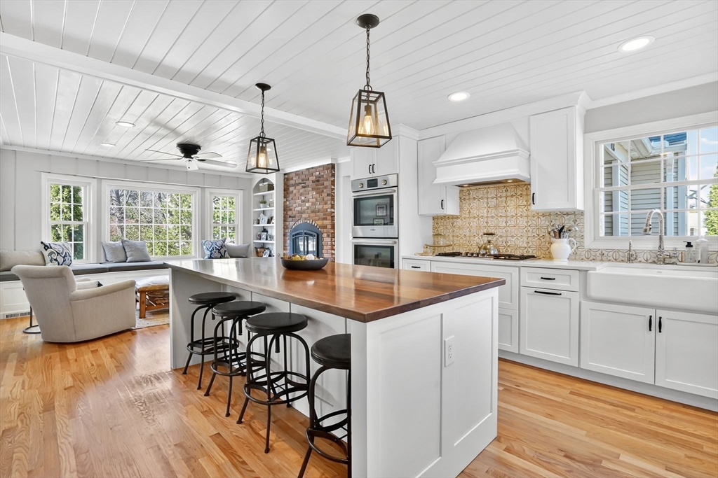 118 Blueberry Hill Road Longmeadow, MA 01106 - Photo 5 of 42