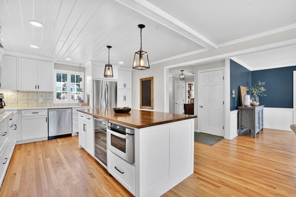 118 Blueberry Hill Road Longmeadow, MA 01106 - Photo 6 of 42